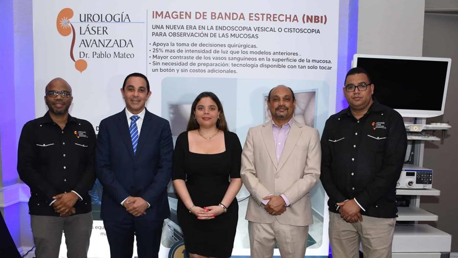 Doctor Pablo Mateo presenta nuevas tecnologías para la clase médica de urología Doctor Pablo Mateo presenta nuevas tecnologías para la clase médica de urología