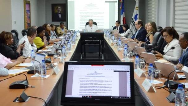 CNSS ratifica autorización de afiliar a niños en orfanatos al régimen subsidiado