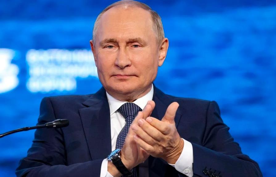 Occidente rechaza el chantaje nuclear de Putin y le ve cada vez más débil