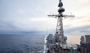 Buques de guerra de EEUU y Canadá navegan por el Estrecho de Taiwán