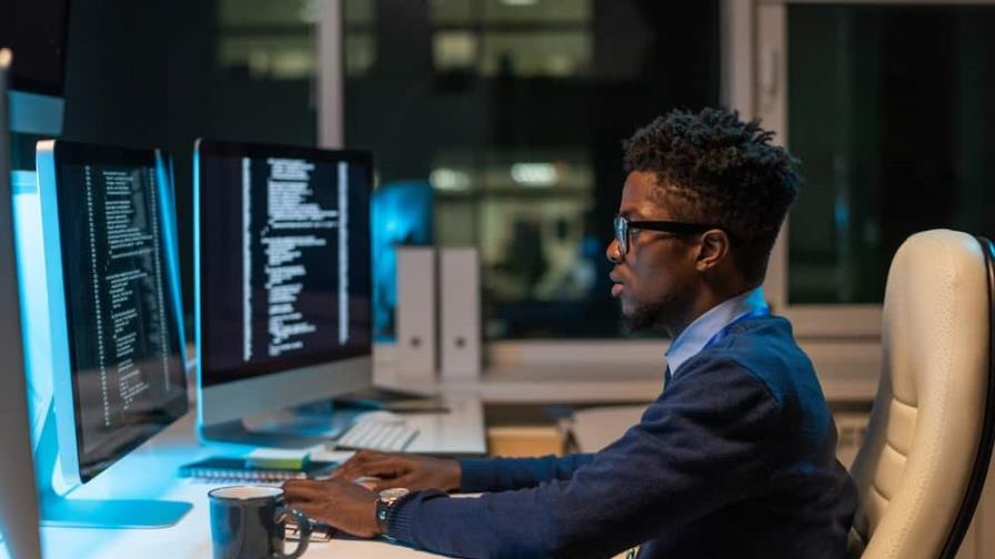 Los hombres aventajan a las mujeres en empleos en telecomunicaciones Los hombres aventajan a las mujeres en empleos en telecomunicaciones