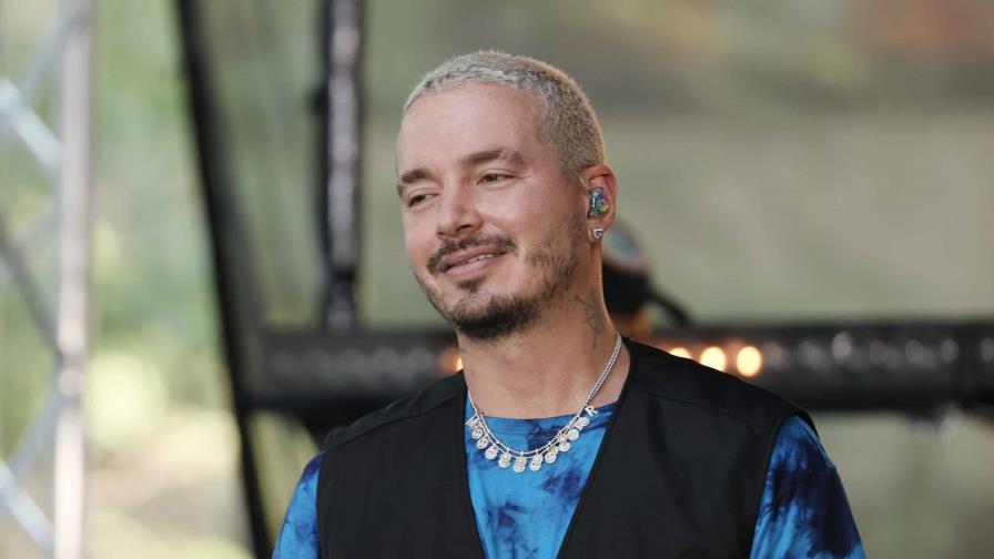 J Balvin recibe el Premio Impacto Latino por su aporte a la salud mental