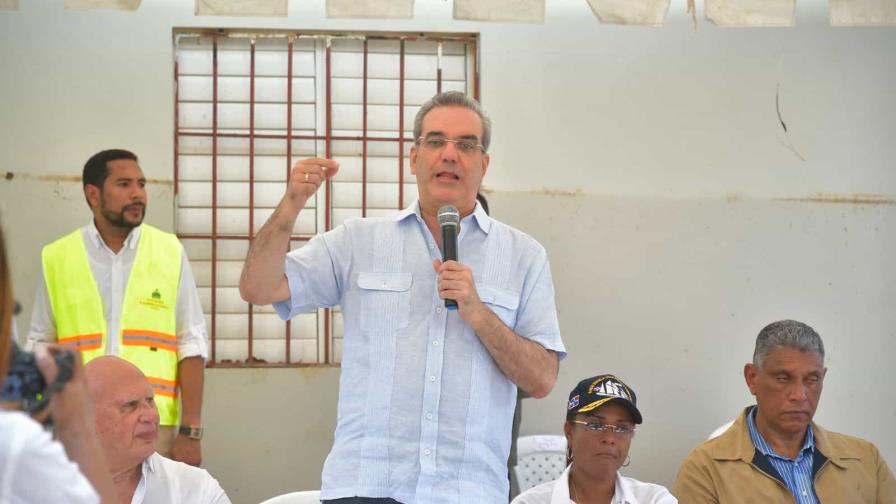 Abinader tratará con partidos políticos situación de RD tras el paso de Fiona