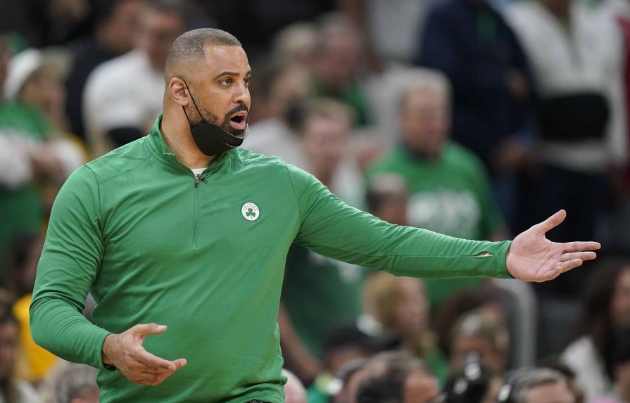 Celtics consideran suspender al coach Udoka según fuente