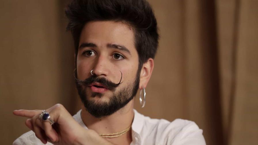 Camilo casi expulsado de su propio concierto