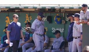 Rodríguez sale lesionado en victoria de Marineros