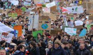 Decenas de miles de personas en Alemania piden actuar contra crisis climática