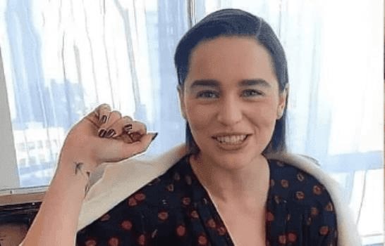 Emilia Clarke habla de su posible regreso a Juego de tronos