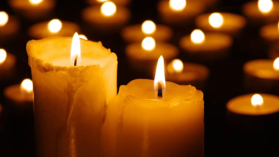 Tragedia en Puerto Rico: Mueren dos adultos mayores en un incendio causado por una vela