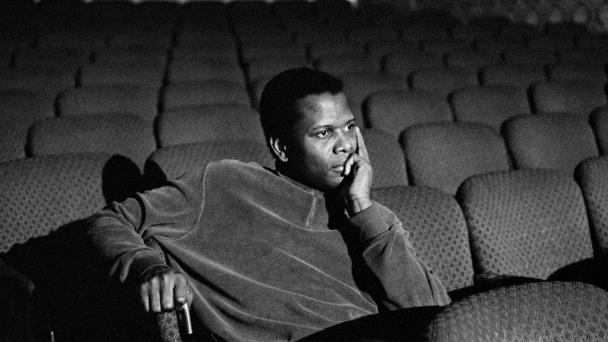 ¿Guerrero de la causa racial o Tío Tom? Documental examina legado de Sidney Poitier