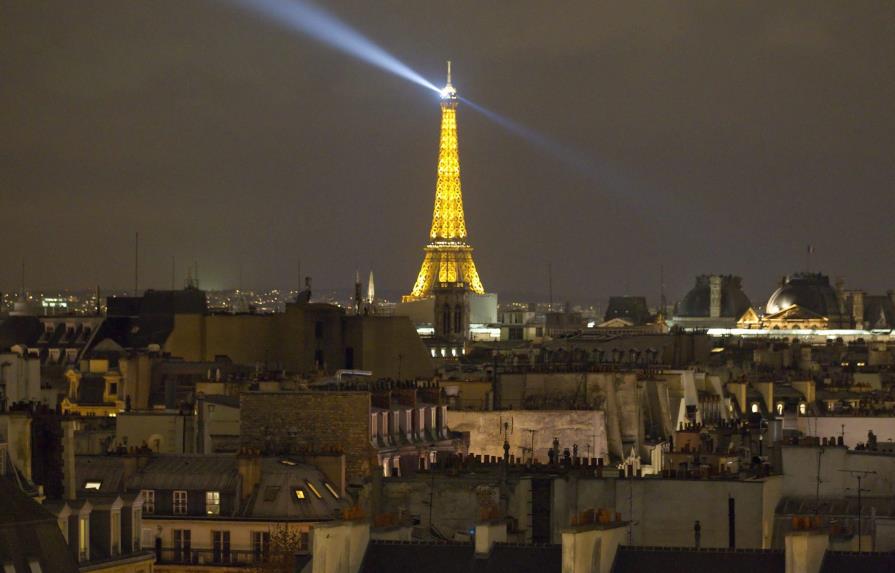 París adelanta desde esta noche el apagado de sus monumentos para ahorrar
