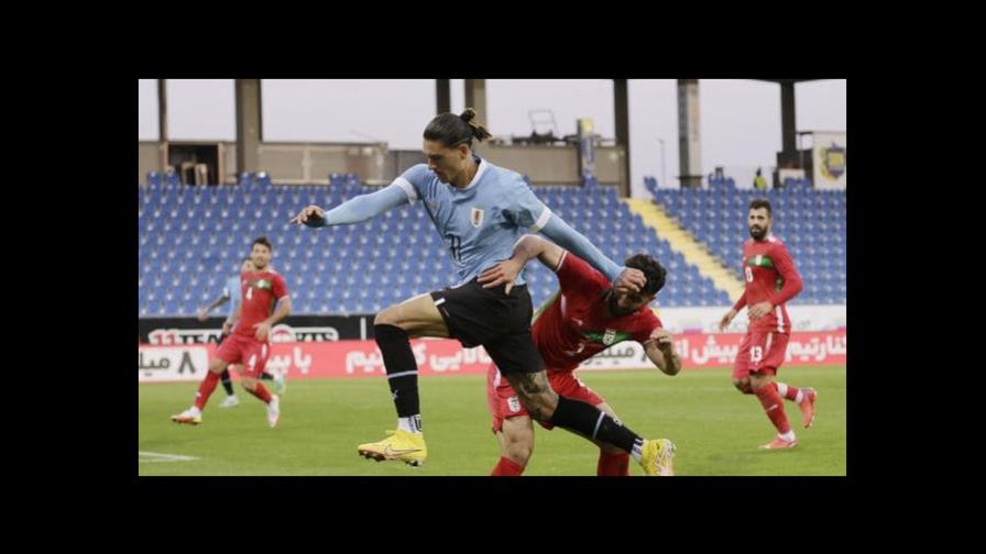 Uruguay cae ante Irán en partido amistoso previo al Mundial Uruguay cae ante Irán en partido amistoso previo al Mundial