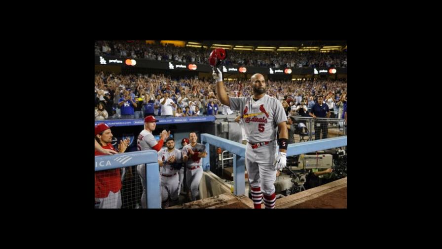 Pujols celebró su gesta de los 700 jonrones con el triunfo sobre Dodgers