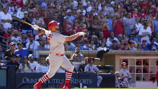 Pujols disparó el jonrón 699 y se pone a un paso de círculo exclusivo