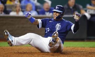 Los Reales ganan 5-1 a Marineros; en vilo plaza del comodín