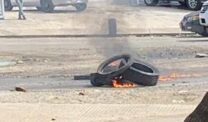 Vendedoras en plaza de Boca Chica denuncian que tienen siete días sin energía eléctrica