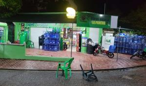 Atracan colmado y hieren a un trabajador en Villa Aura, Santo Domingo Oeste