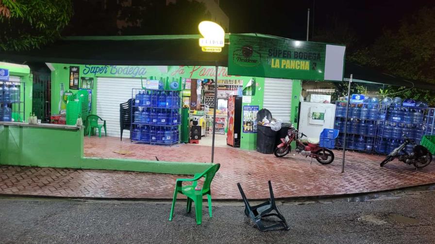 Atracan colmado y hieren a un trabajador en Villa Aura, Santo Domingo Oeste Atracan colmado y hieren a un trabajador en Villa Aura, Santo Domingo Oeste