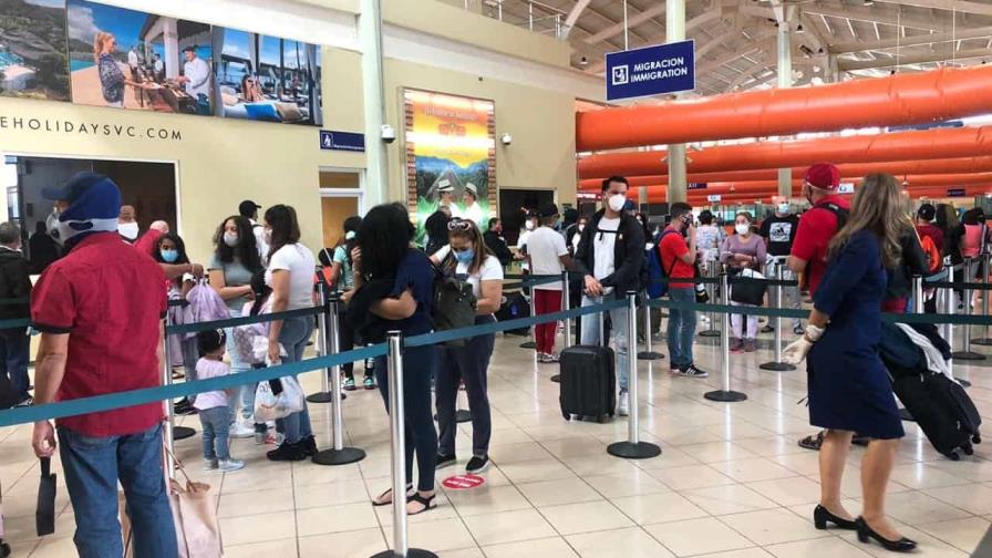 Junta de Aviación Civil elimina pago de 10 dólares a pasajeros dominicanos