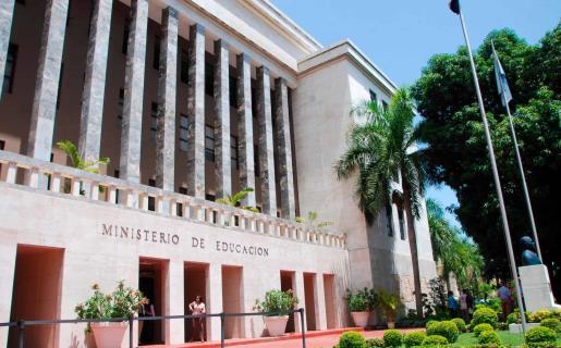 Contrataciones públicas detectó vínculos entre 6 empresas a cargo libros secundaria Contrataciones públicas detectó vínculos entre 6 empresas a cargo libros secundaria