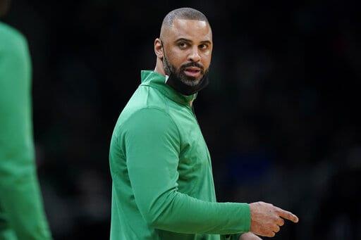 Celtics: Mazzulla pide ir con calma tras suspensión de Udoka
