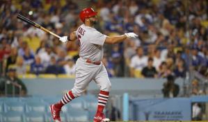 Pujols deja el club de los 700 HR cerrado por un buen rato