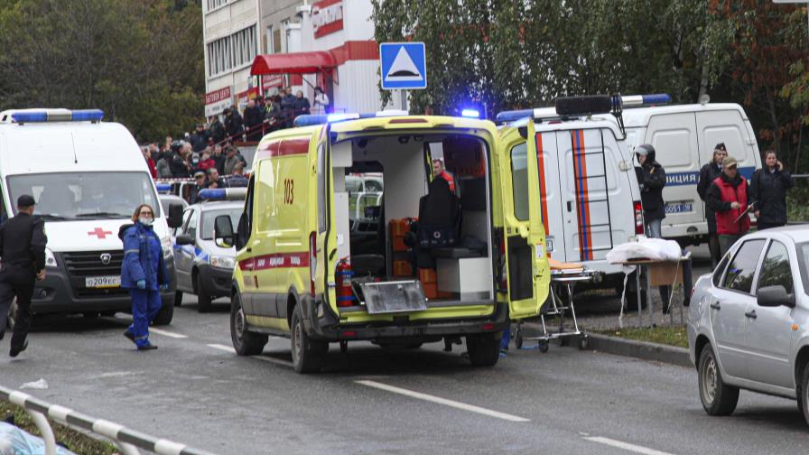 Al menos trece muertos, entre ellos siete niños, en un tiroteo en una escuela en Rusia