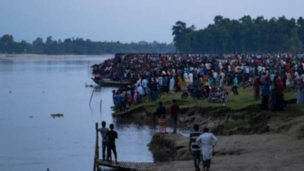 Al menos 51 muertos en Bangladés tras naufragio en un río