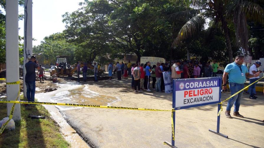 Esperan solución definitiva a problemas de tuberías en Bella Vista, Santiago Esperan solución definitiva a problemas de tuberías en Bella Vista, Santiago