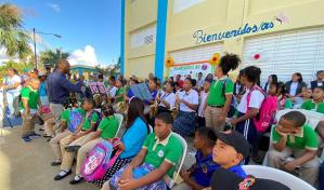 Distrito 12-01 comienza año escolar con más de 70 centros en funcionamiento