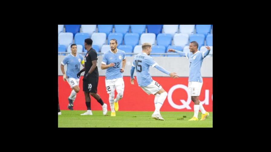 Uruguay somete a Canadá, Alonso esperará por Araujo