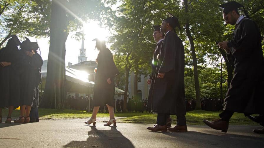 Conoce FAFSA, el programa de ayuda financiera estudiantil en EEUU