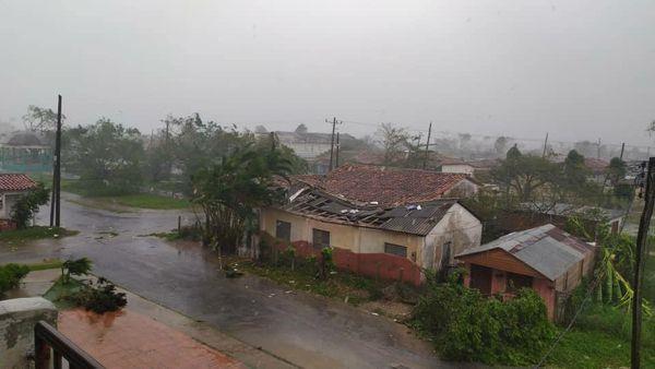 El huracán Ian deja cuantiosos daños materiales en su paso por Cuba