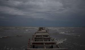 Los Cayos de Florida sienten los vientos y lluvias de Ian