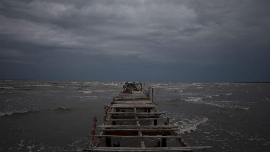 Los Cayos de Florida sienten los vientos y lluvias de Ian