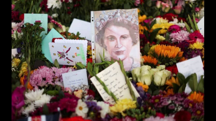 Ofrendas florales a Isabel II se convertirán en compost para los parques de Londres