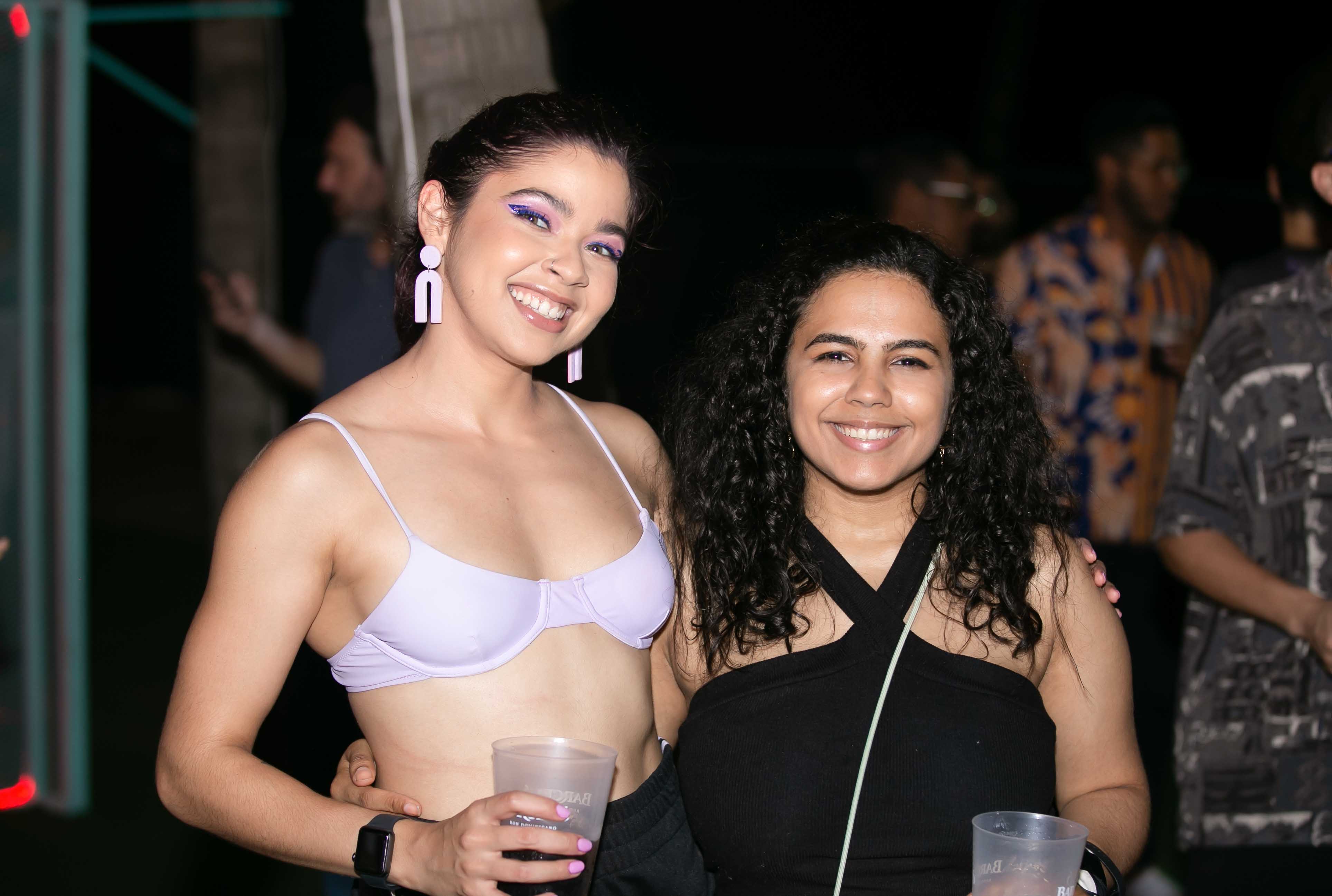 Nikky Vaeldez y Daniela Perozo.