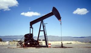 Precio del barril del petróleo de Texas se mantiene por debajo de 80 dólares