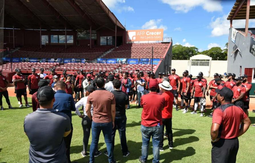 Los entrenamientos de LIDOM arrancaron con buena presencia