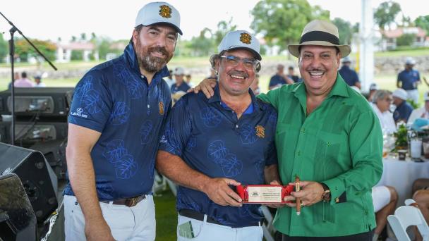 Arturo Fuente Cigar Club celebra torneo golf invitacional Diario