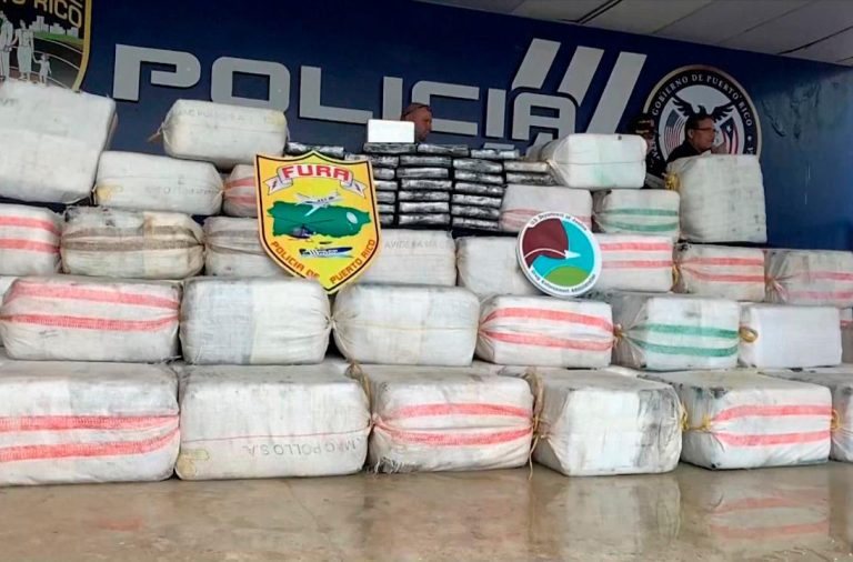 Incautan 210 kilos de cocaína en una embarcación en el oeste de Puerto Rico