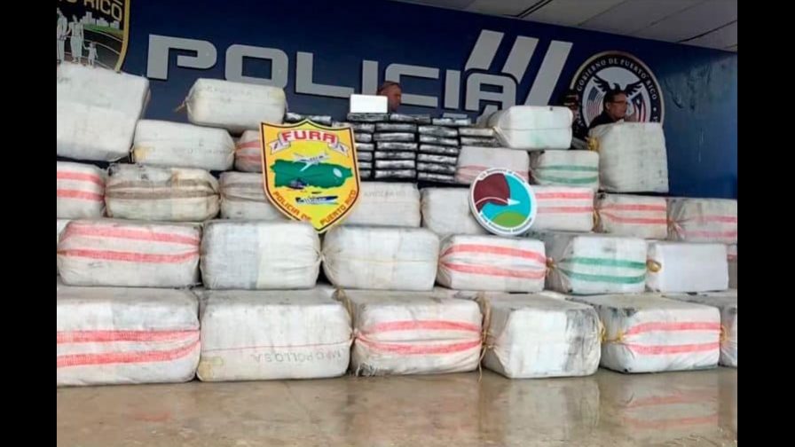 Incautan 210 kilos de cocaína en una embarcación en el oeste de Puerto Rico Incautan 210 kilos de cocaína en una embarcación en el oeste de Puerto Rico