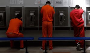 Corte bloquea prohibici&oacute;n de California a c&aacute;rceles privadas