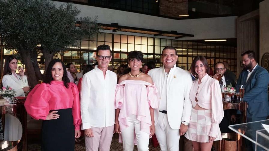 Fundación presenta Cápsula Rosa, pro recaudación de fondos para pacientes con cáncer de mama