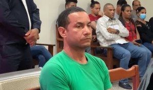 Tribunal descarga hombre acusado de matar a su pareja de 351 puñaladas en SFM