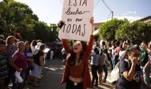 Feministas insisten al Estado de El Salvador permitir aborto seguro y legal