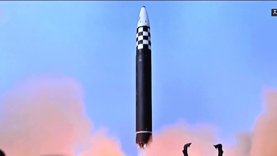 Corea del Norte lanza un misil balístico tras la visita de Harris