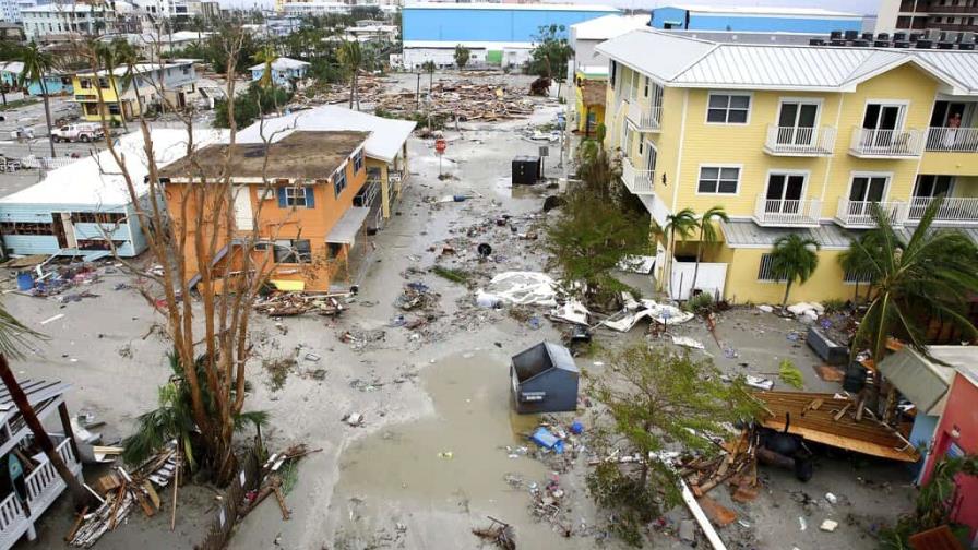 El huracán Ian se dirige a las Carolinas tras azotar Florida