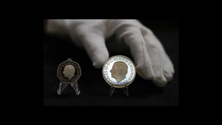 Reino Unido presenta las primeras monedas con el retrato del rey Carlos III