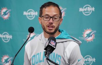 McDaniels dice que no había señal médica de peligro para Tagovailoa